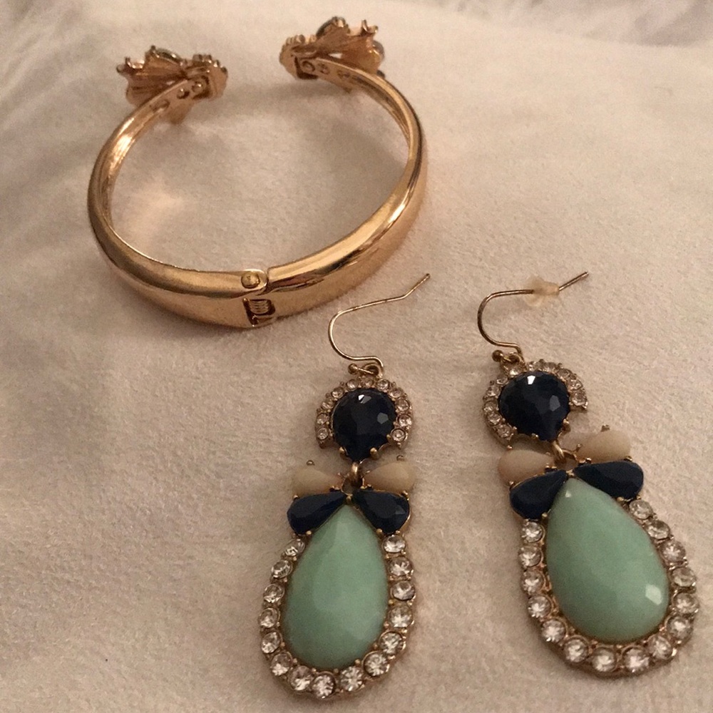 Jewelry Set - Picture 2 of 2